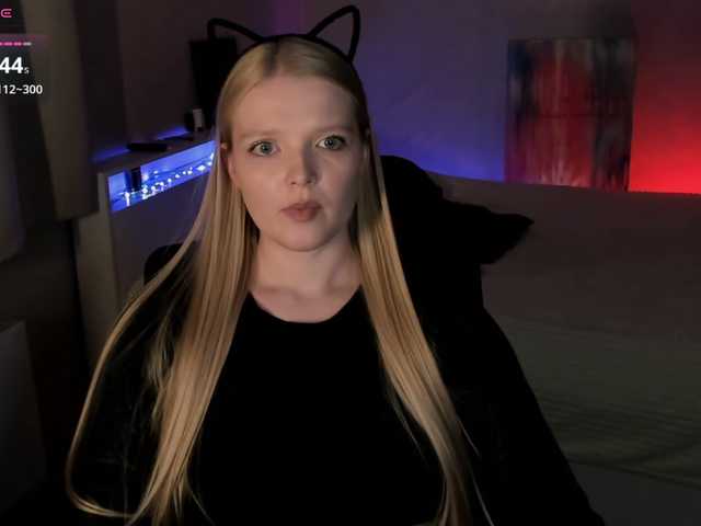 Ssweet-annie's BongaCams show and profile