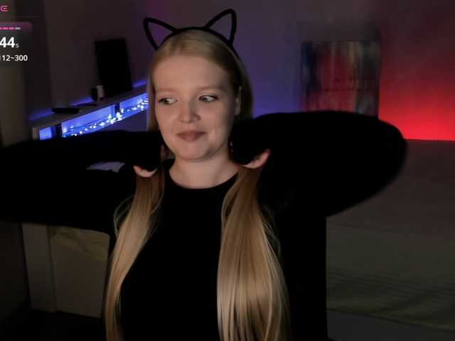 Ssweet-annie's BongaCams show and profile