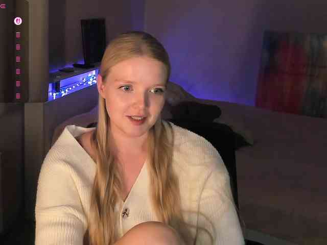 Annie333 webcam