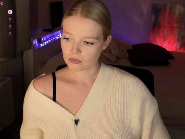 Annie333 webcam