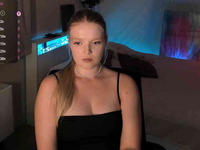 Annie333 webcam