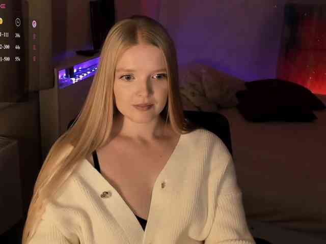 Annie333 webcam