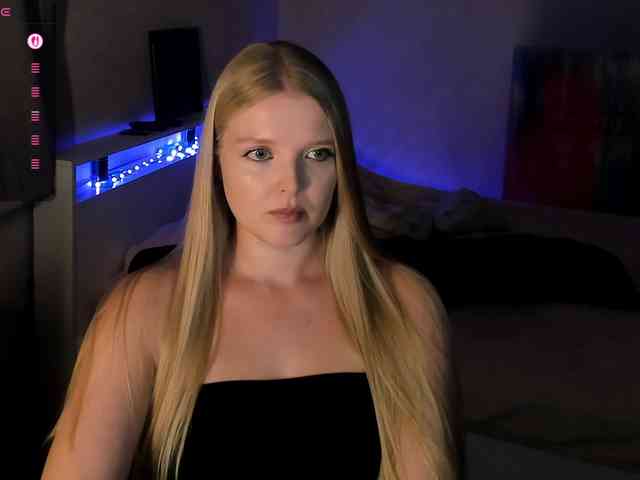 Annie333 webcam