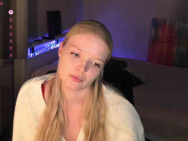 Annie333 webcam