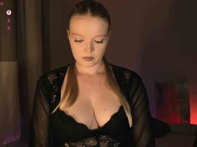 Annie333 webcam