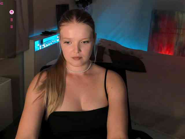 Annie333 webcam
