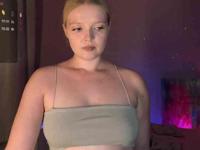 Annie333 webcam