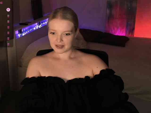 Annie333 webcam
