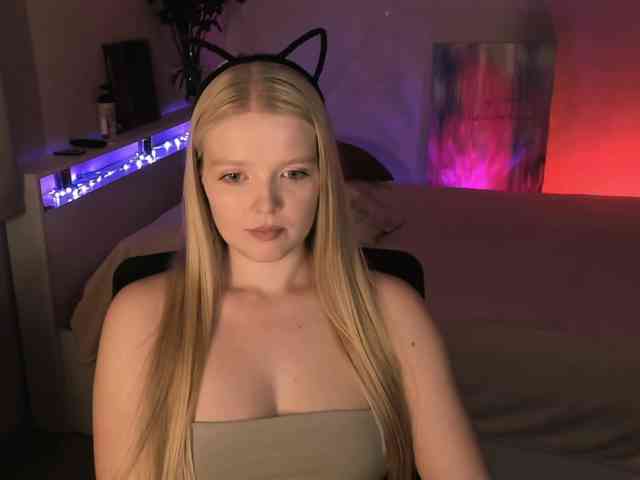 LadyLoveA webcam