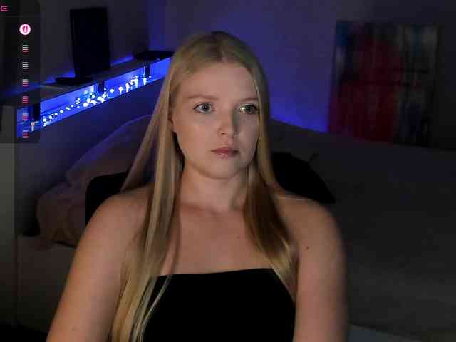 Annie333 webcam