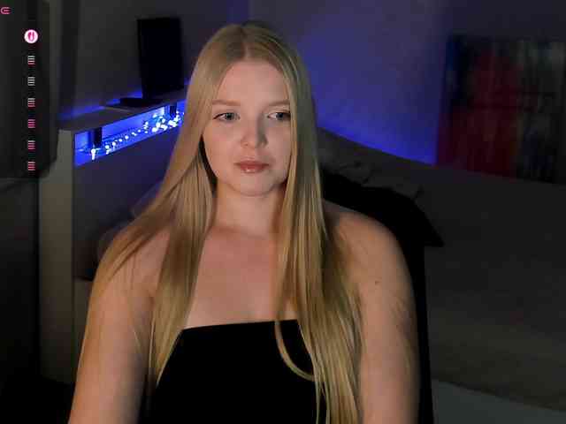 Annie333 webcam
