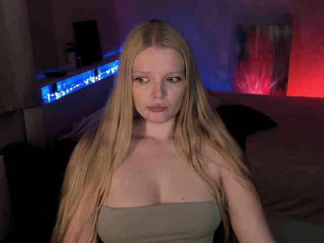 LadyLoveA webcam