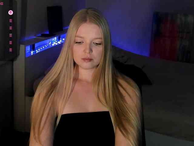 Annie333 webcam