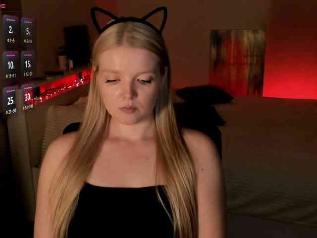 LadyLoveA webcam
