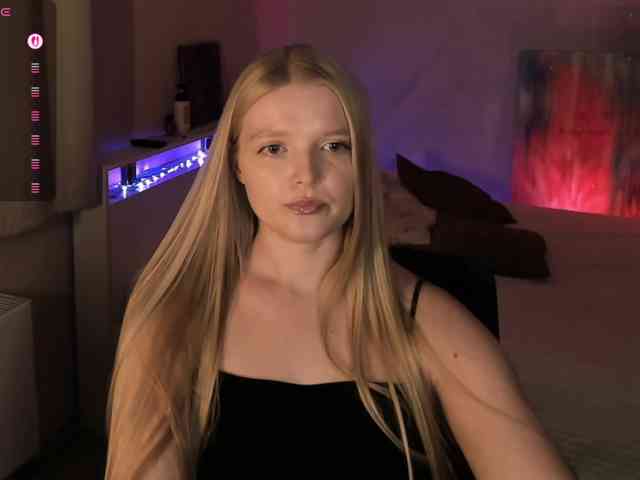 Annie333 webcam