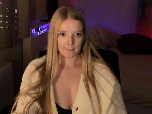 Annie333 webcam