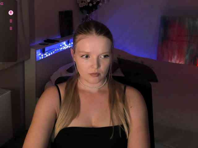 Annie333 webcam