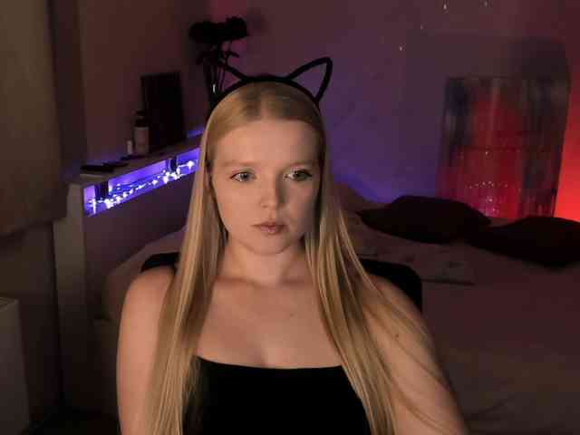 LadyLoveA webcam