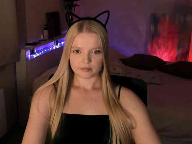 LadyLoveA webcam