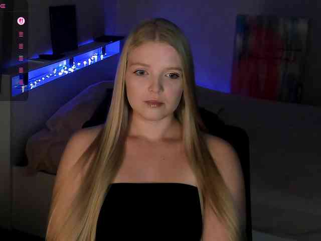Annie333 webcam