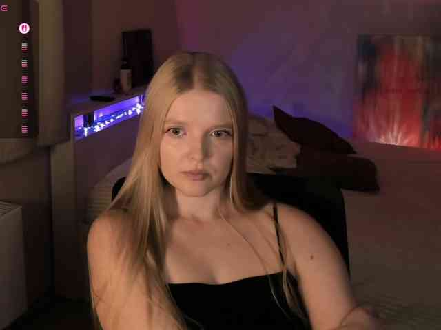 Annie333 webcam
