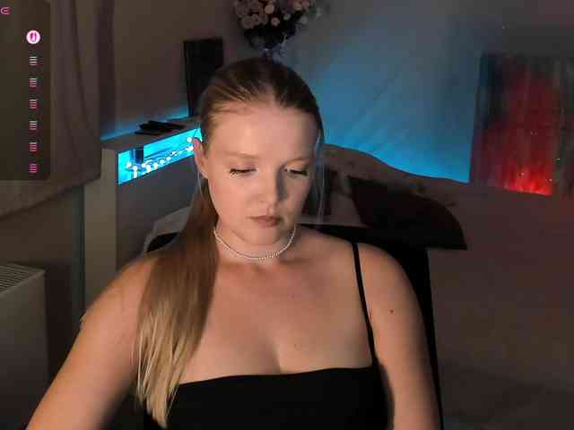 Annie333 webcam