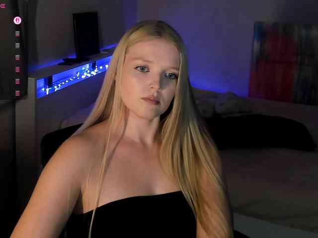 Annie333 webcam
