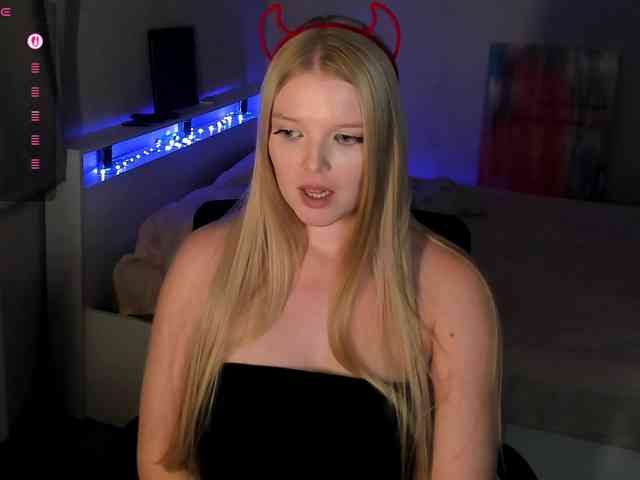 Annie333 webcam