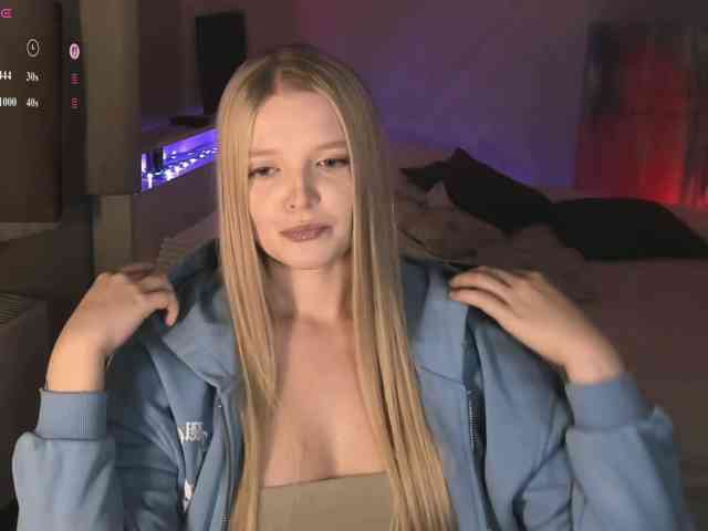 Annie333 webcam