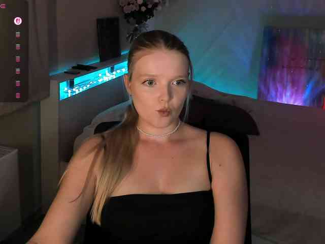 Annie333 webcam