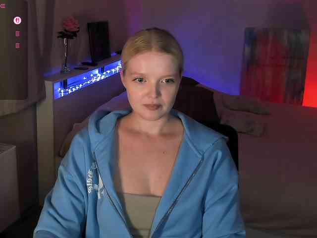 Annie333 webcam