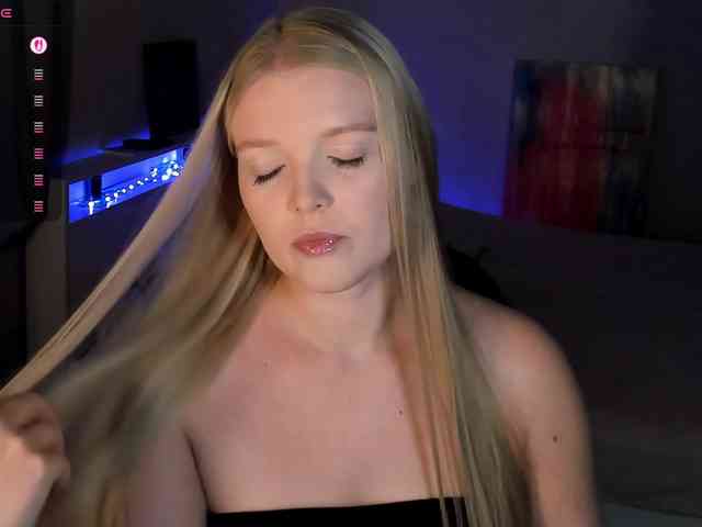 Annie333 webcam