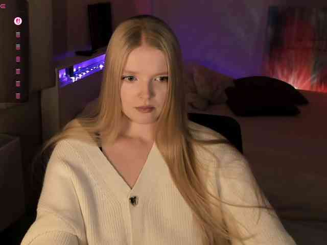 Annie333 webcam