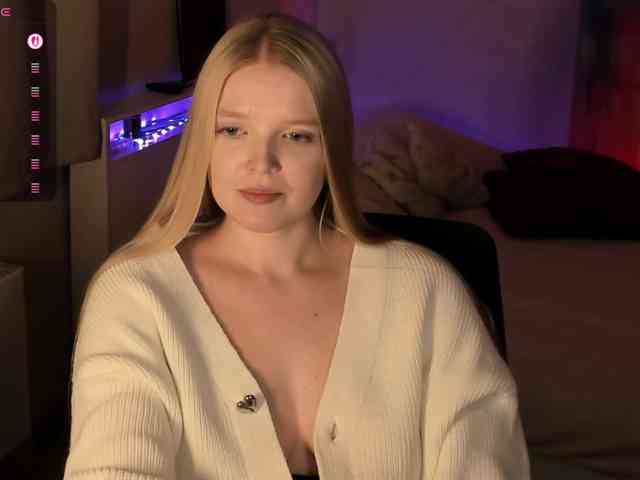 Annie333 webcam
