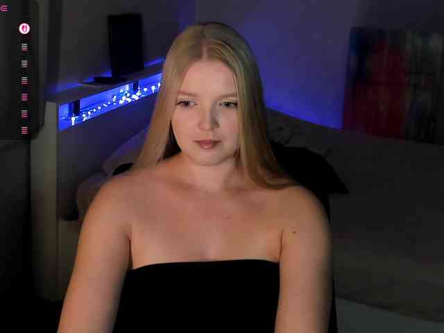 Annie333 webcam