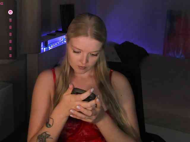 Annie333 webcam