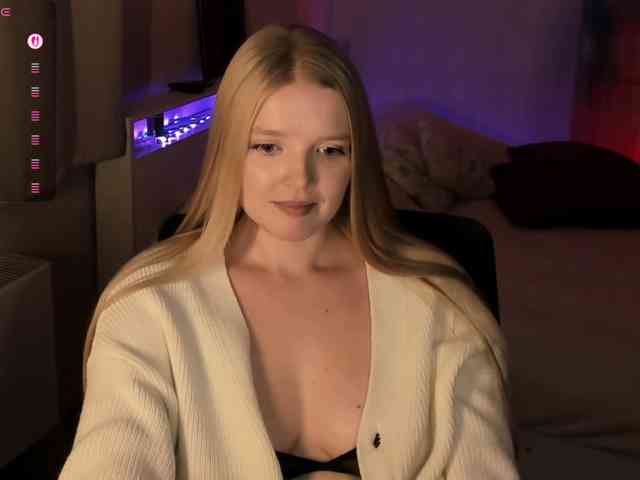 Annie333 webcam
