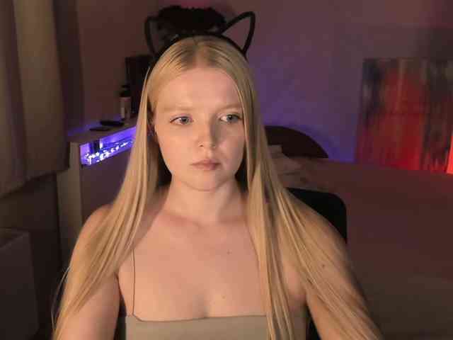 LadyLoveA webcam