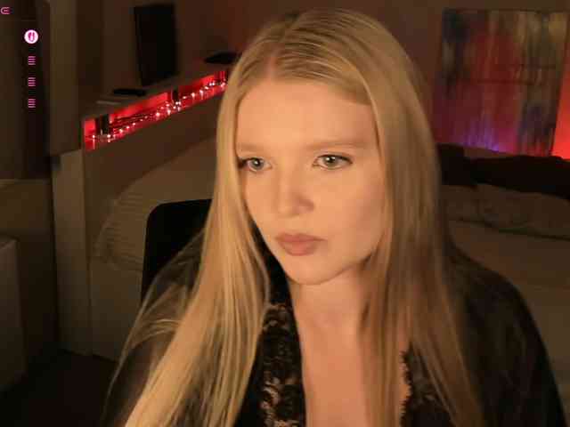 Annie333 webcam