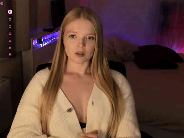 Annie333 webcam