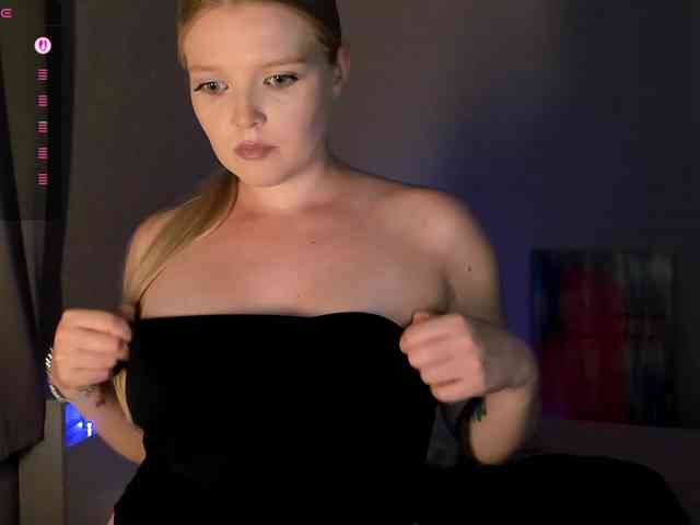 Annie333 webcam