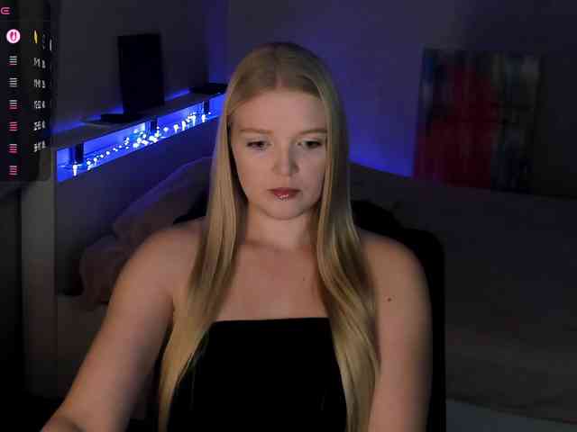 Annie333 webcam