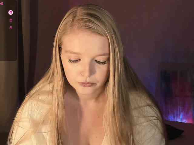 Annie333 webcam