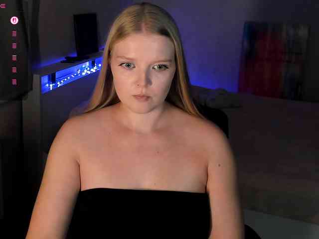 Annie333 webcam