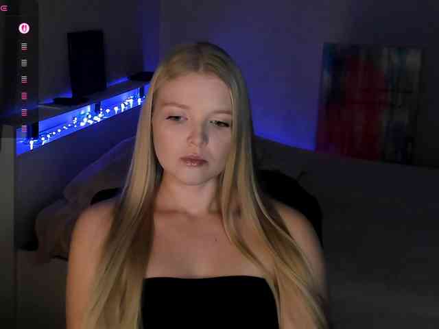 Annie333 webcam