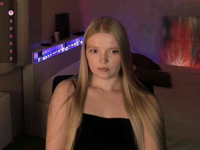 Annie333 webcam