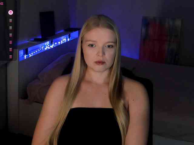 Annie333 webcam