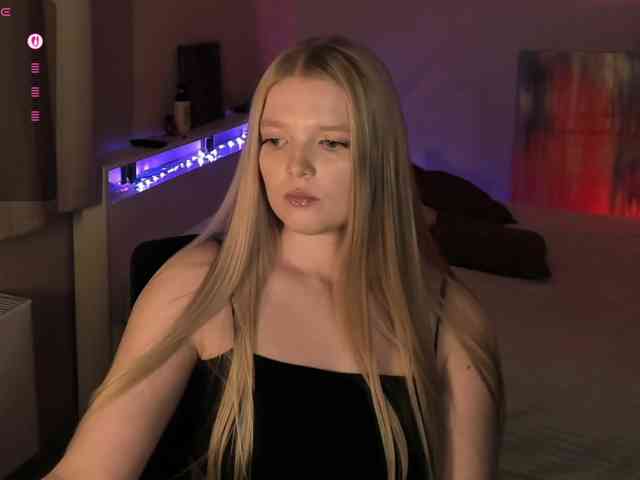 Annie333 webcam