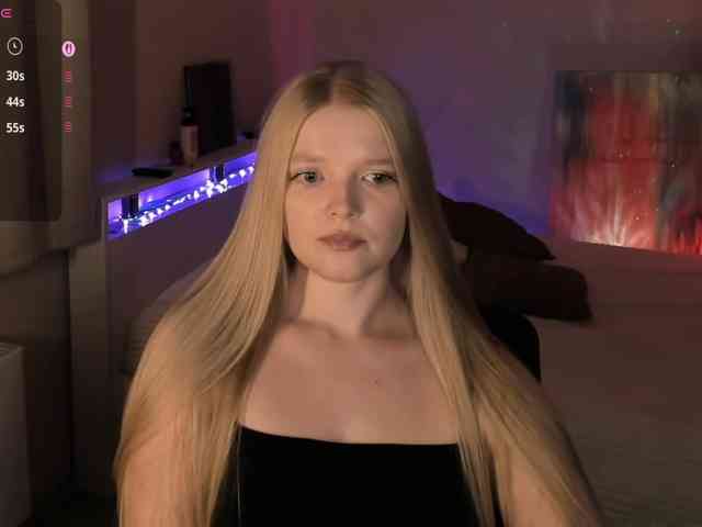 Annie333 webcam