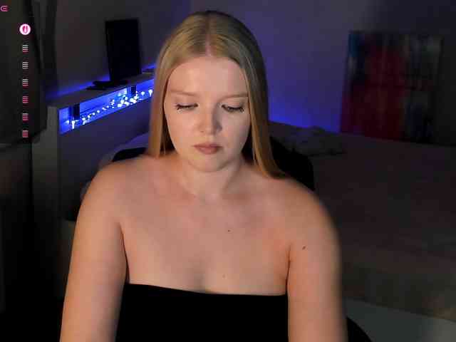 Annie333 webcam